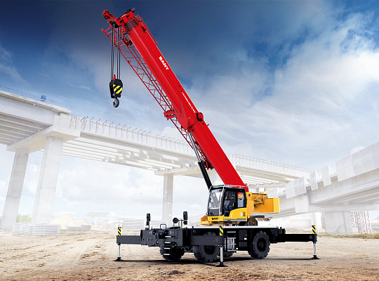 Короткобазный кран Sany SRC500T
